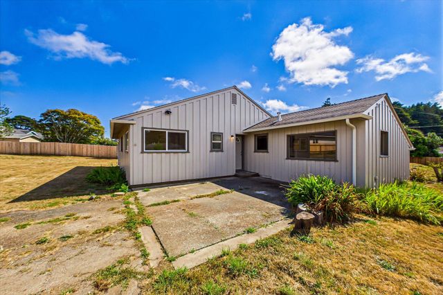 2340 Myrtle Avenue, Eureka, CA 95501