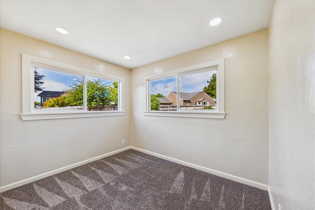 2340 Myrtle Avenue, Eureka, CA 95501