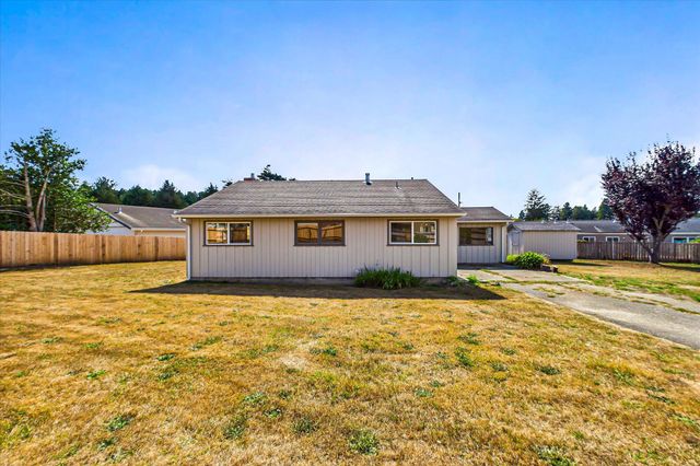 2340 Myrtle Avenue, Eureka, CA 95501