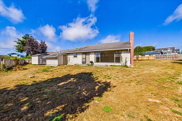 2340 Myrtle Avenue, Eureka, CA 95501
