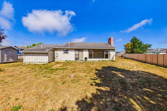 2340 Myrtle Avenue, Eureka, CA 95501