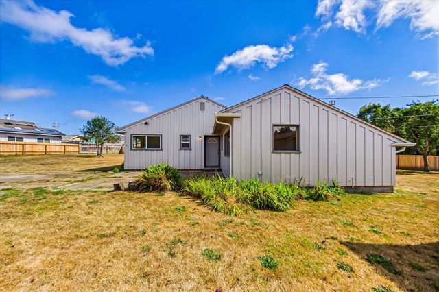 2340 Myrtle Avenue, Eureka, CA 95501
