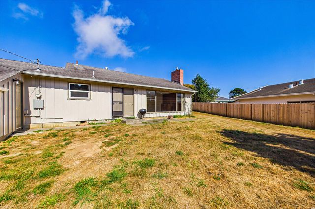 2340 Myrtle Avenue, Eureka, CA 95501
