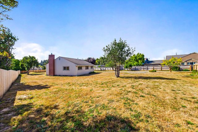 2340 Myrtle Avenue, Eureka, CA 95501