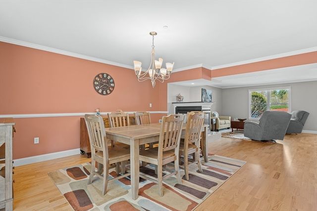 218 Rangeway Rd 232, Billerica, MA 01862