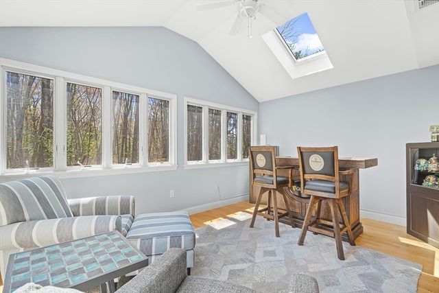 218 Rangeway Rd 232, Billerica, MA 01862
