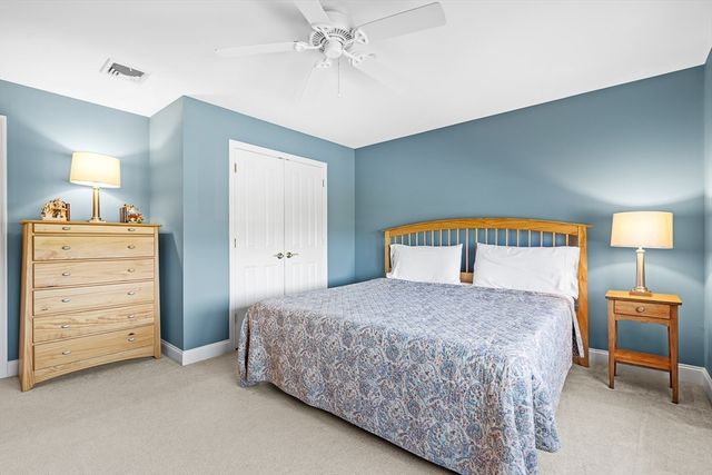 218 Rangeway Rd 232, Billerica, MA 01862
