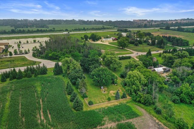 13565 N Port Washington ROAD, Mequon, WI 53097
