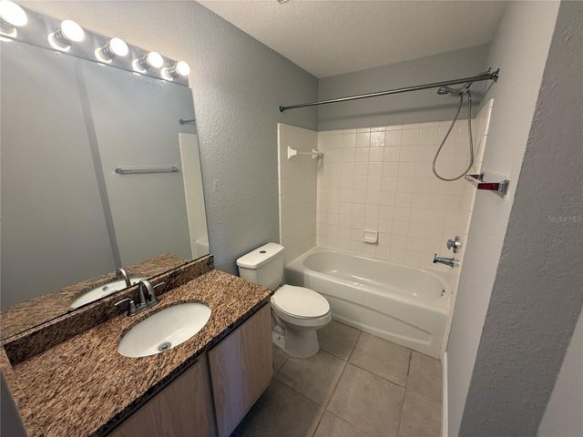 8932 MANOR LOOP 205, Lakewood Ranch, FL 34202