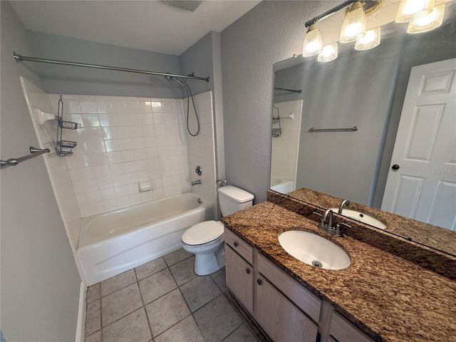 8932 MANOR LOOP 205, Lakewood Ranch, FL 34202