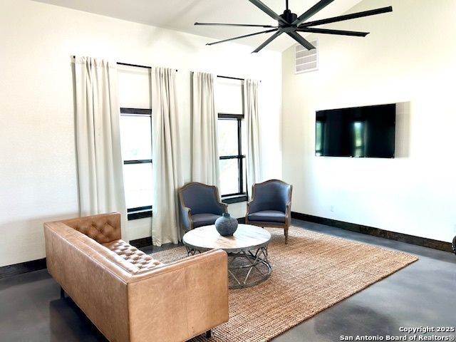 IH 35, Pearsall, TX 78061