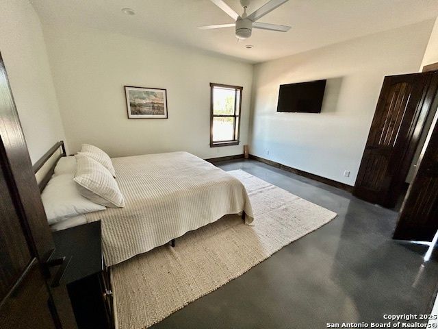 IH 35, Pearsall, TX 78061