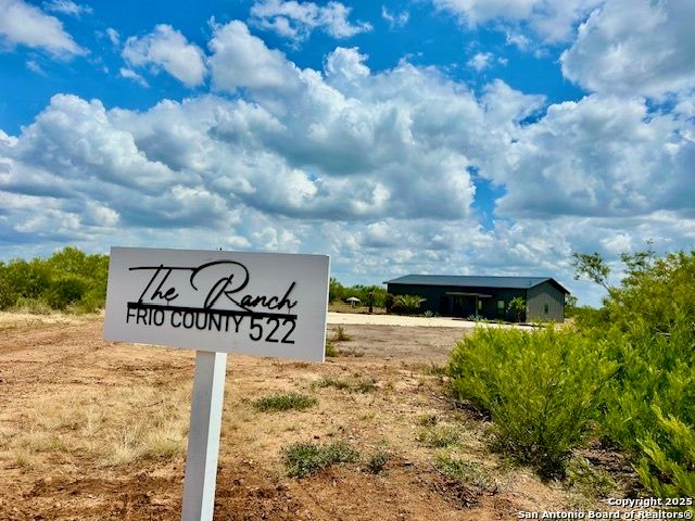 IH 35, Pearsall, TX 78061