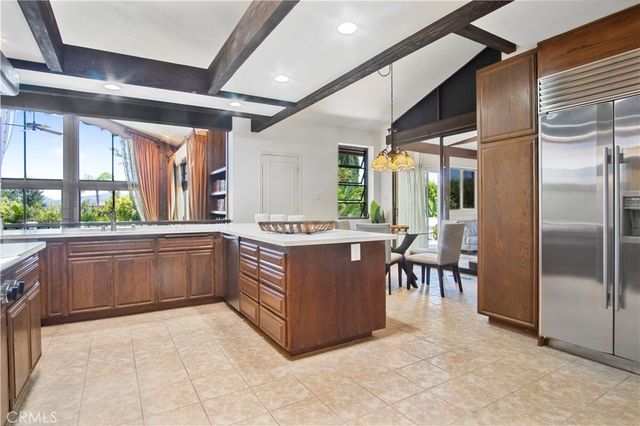 1001 W Las Palmas, Fullerton, CA 92835