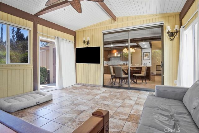 1001 W Las Palmas, Fullerton, CA 92835