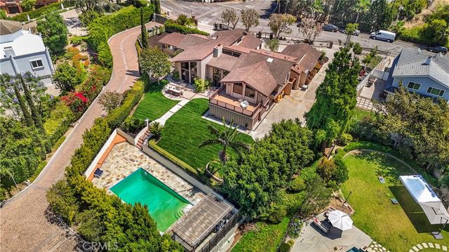 1001 W Las Palmas, Fullerton, CA 92835