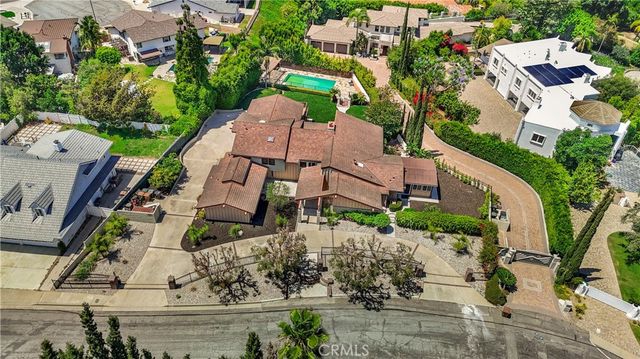 1001 W Las Palmas, Fullerton, CA 92835
