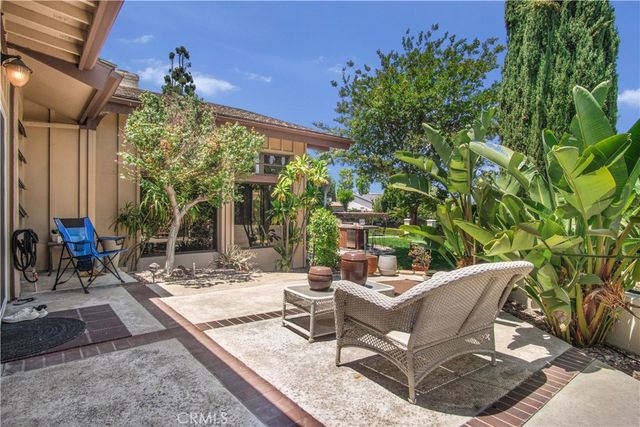1001 W Las Palmas, Fullerton, CA 92835
