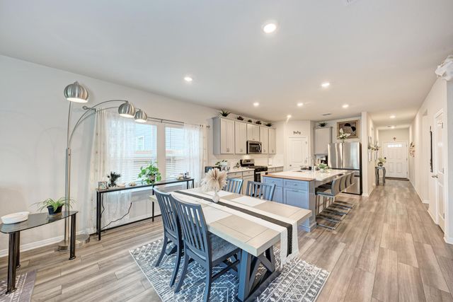 1646 Homestead Farms DR, Round Rock, TX 78665