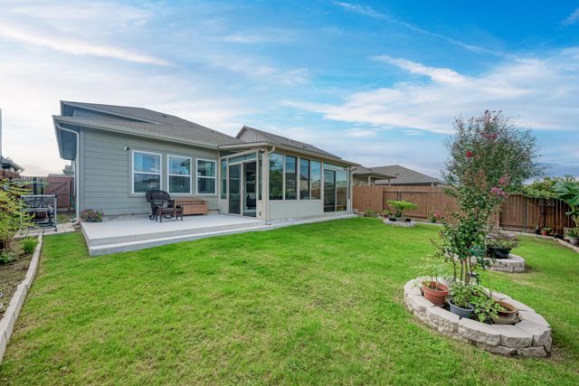 1646 Homestead Farms DR, Round Rock, TX 78665