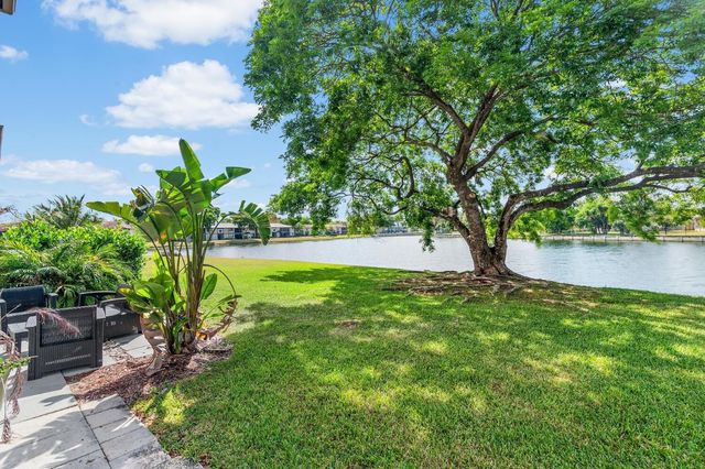 9676 W Mcnab Road 110, Fort Lauderdale, FL 33321