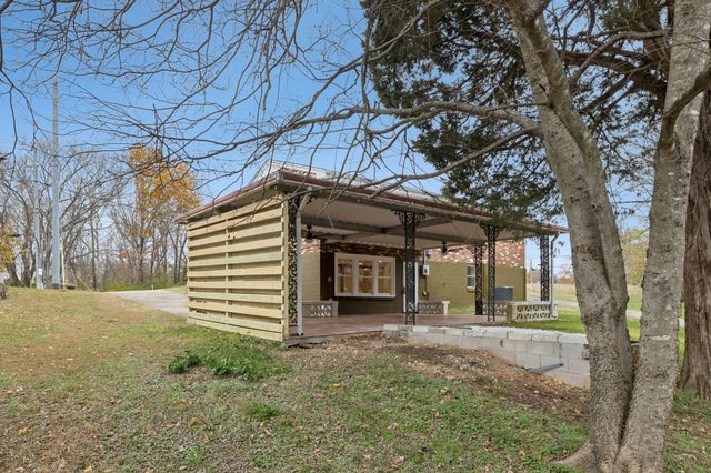 205 Edmondson Ferry Rd, Clarksville, TN 37040