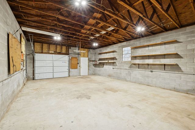 205 Edmondson Ferry Rd, Clarksville, TN 37040