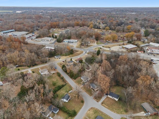 205 Edmondson Ferry Rd, Clarksville, TN 37040