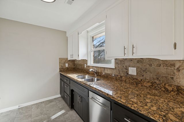 205 Edmondson Ferry Rd, Clarksville, TN 37040