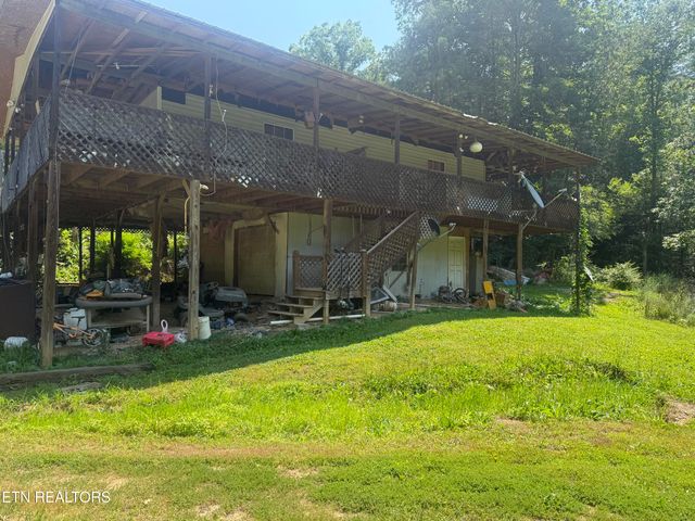 4040 Camp Hollow Rd, Sevierville, TN 37876