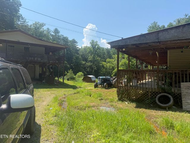 4040 Camp Hollow Rd, Sevierville, TN 37876