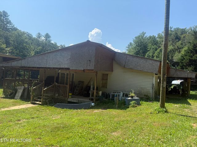 4040 Camp Hollow Rd, Sevierville, TN 37876