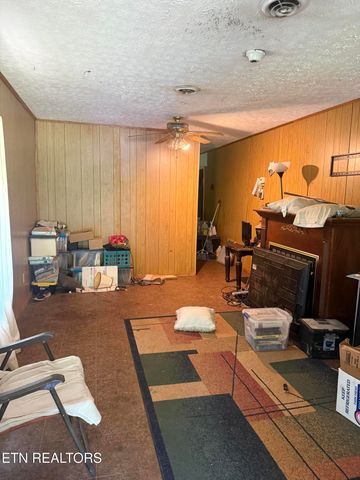 4040 Camp Hollow Rd, Sevierville, TN 37876