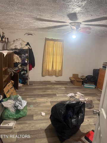 4040 Camp Hollow Rd, Sevierville, TN 37876