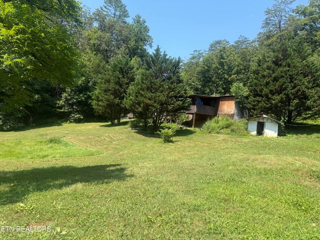 4040 Camp Hollow Rd, Sevierville, TN 37876