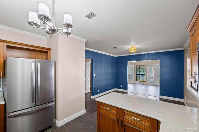 120 Baybridge Dr, Gulf Breeze, FL 32561