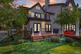 120 Baybridge Dr, Gulf Breeze, FL 32561