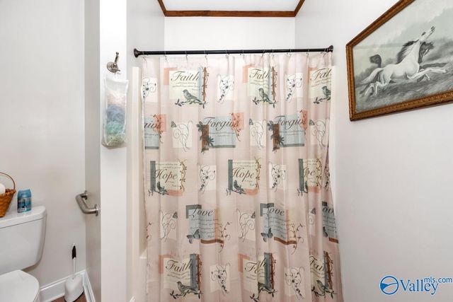 70 Cardinal Drive, Guntersville, AL 35976