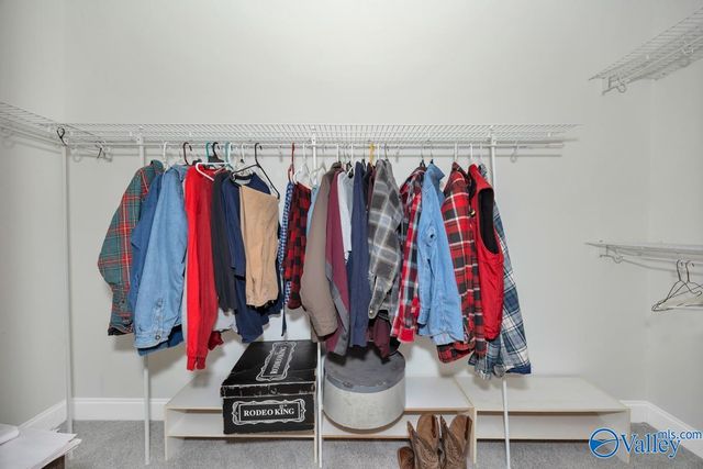 70 Cardinal Drive, Guntersville, AL 35976