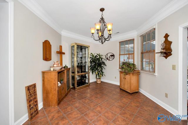 70 Cardinal Drive, Guntersville, AL 35976