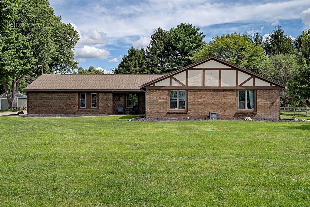5763 Troy Frederick Road, Tipp City, OH 45371