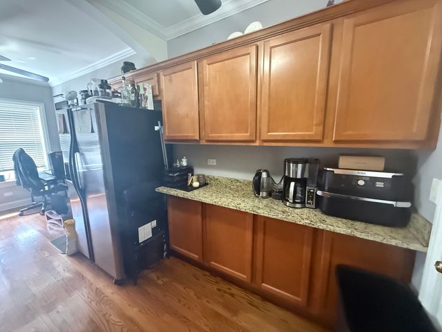 4856 W WARNER Avenue 2N, Chicago, IL 60641