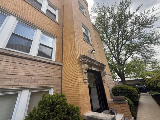 4856 W WARNER Avenue 2N, Chicago, IL 60641