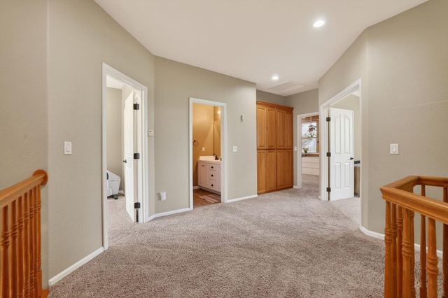 2836 Hillcrest Rd, Rocklin, CA 95765
