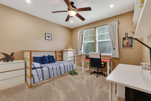 2836 Hillcrest Rd, Rocklin, CA 95765