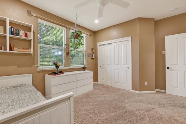 2836 Hillcrest Rd, Rocklin, CA 95765