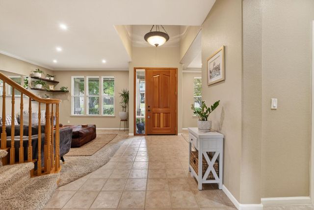 2836 Hillcrest Rd, Rocklin, CA 95765