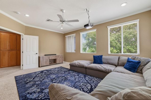 2836 Hillcrest Rd, Rocklin, CA 95765