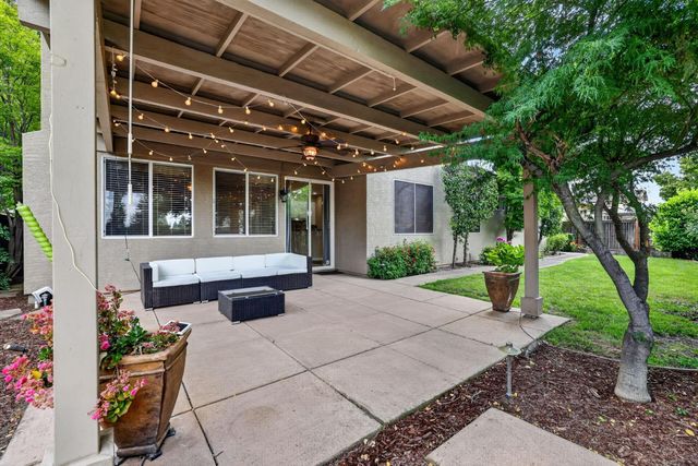 2836 Hillcrest Rd, Rocklin, CA 95765