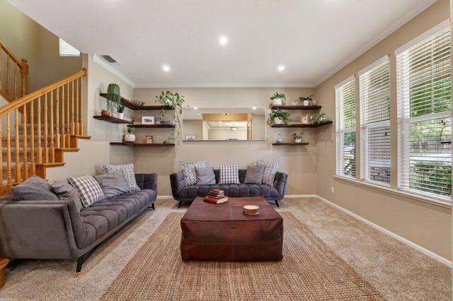 2836 Hillcrest Rd, Rocklin, CA 95765